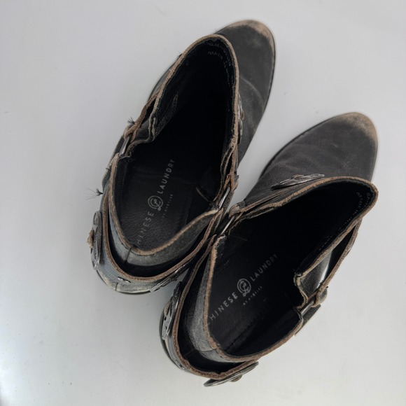 Chinese Laundry Ankle Boots Women 7.5 Western Buckle Accent Distressed - Picture 8 of 11